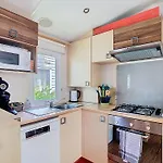 Kemping Mobil-home Ja 85 A - La Carabasse - Siblu Avec Piscine Payante Vias