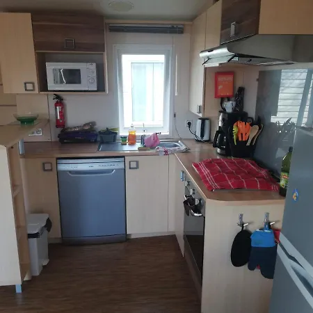 Grand Mobil 3chbr 2sdb La Carabasse Campsite Vias